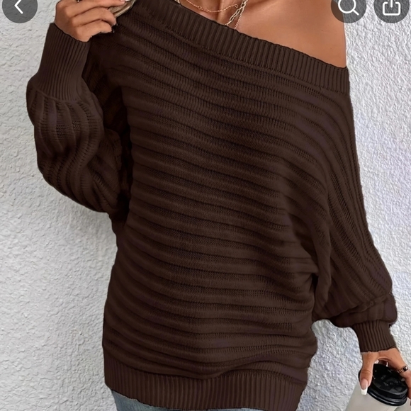 Cozy acrylic knit striped sweater elegant off shoulder for fall or winter - Picture 3 of 5